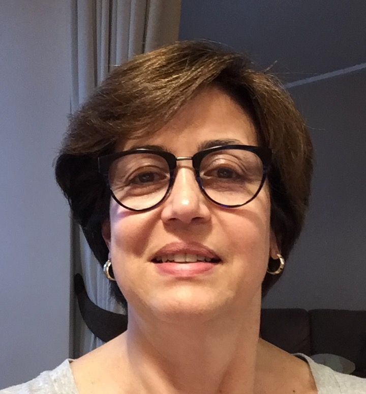 Dra. Renata Penteado